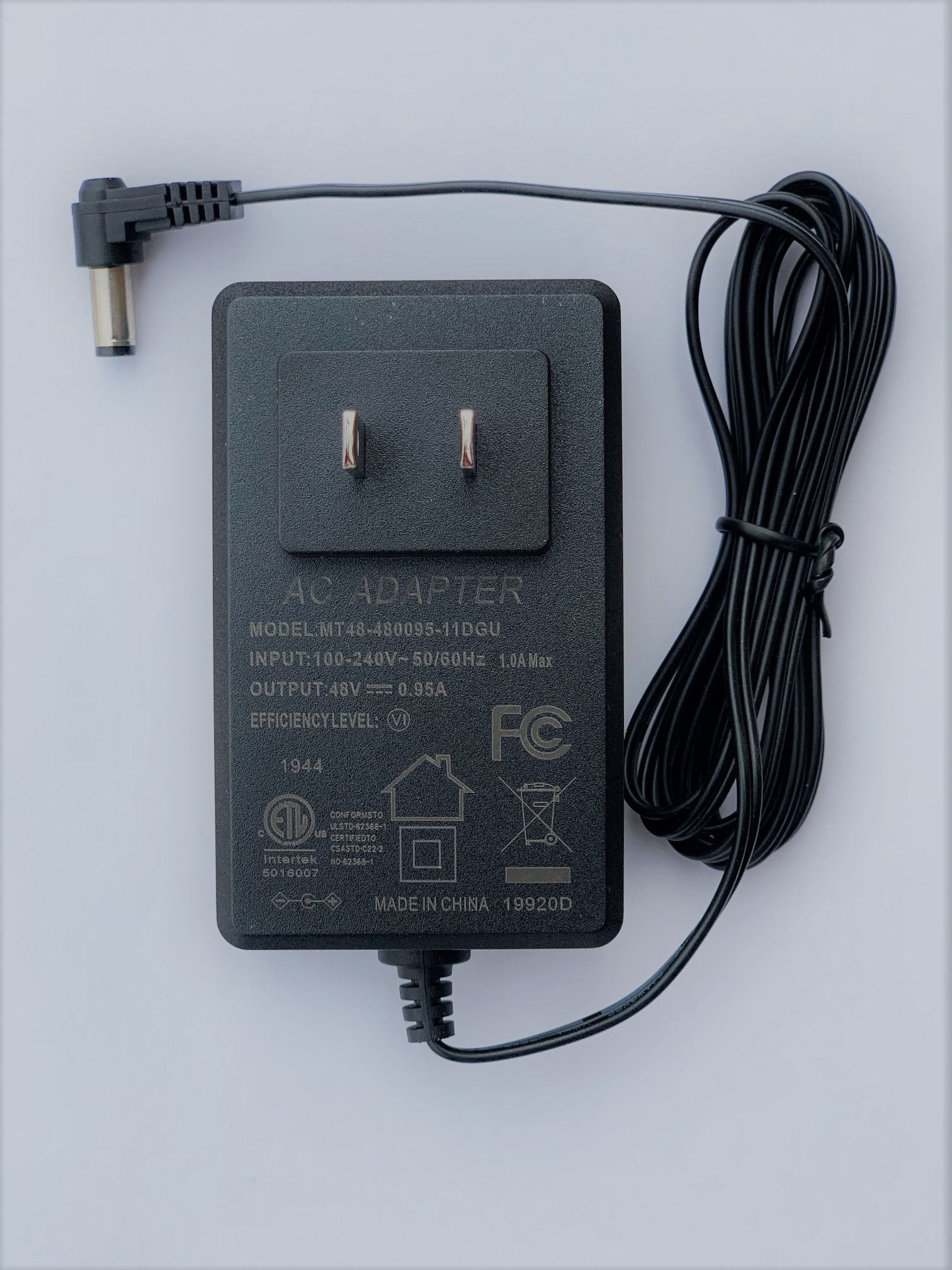 48POW-46-US MT48-480095-11DG Mikrotik 48vdc, 45.6 watt universal switching power supply wirth 2.1mm DC plug and Type A USA plug